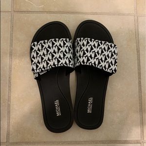 Michael kors slides